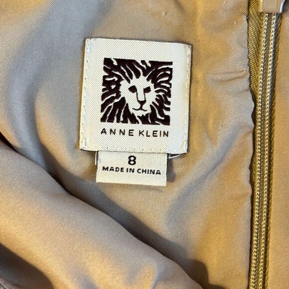 Anne Klein size 8 lined tan dress with belt‎ - 2601 - Picture 4 of 4
